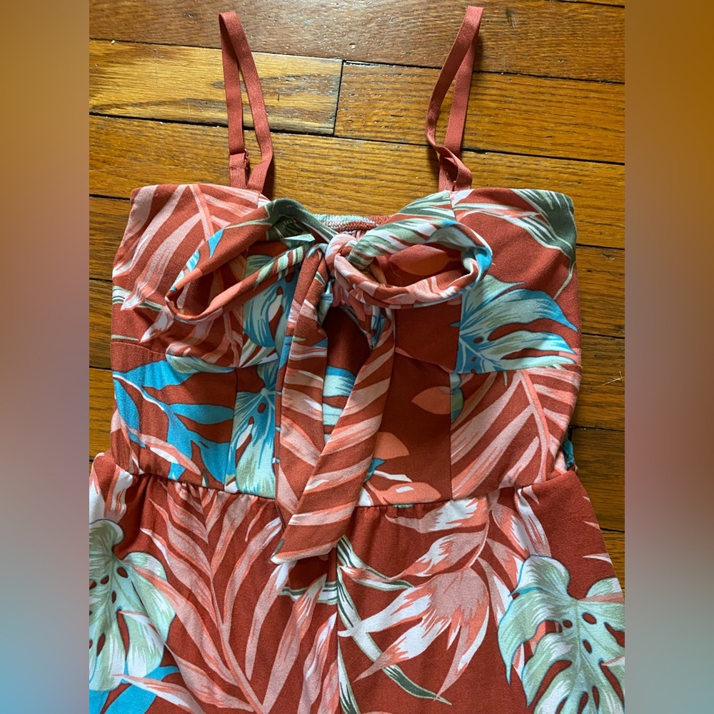 Tropical pattern rust colored sleeveless jumpsuit with pockets - Picture 3 of 6